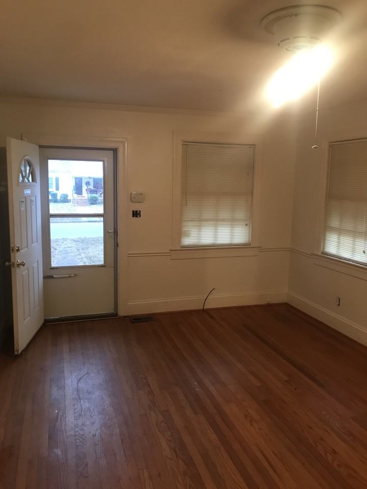 1010 W Washington Ave #NA - Photo 5 of 9