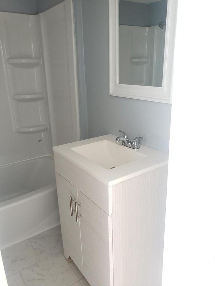 2123 E 3rd St #NA - Photo 5 of 8