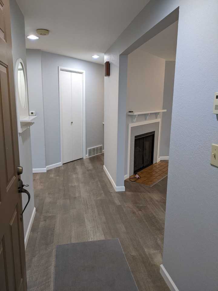 12422 Se 30th St #A4 - Photo 3 of 18