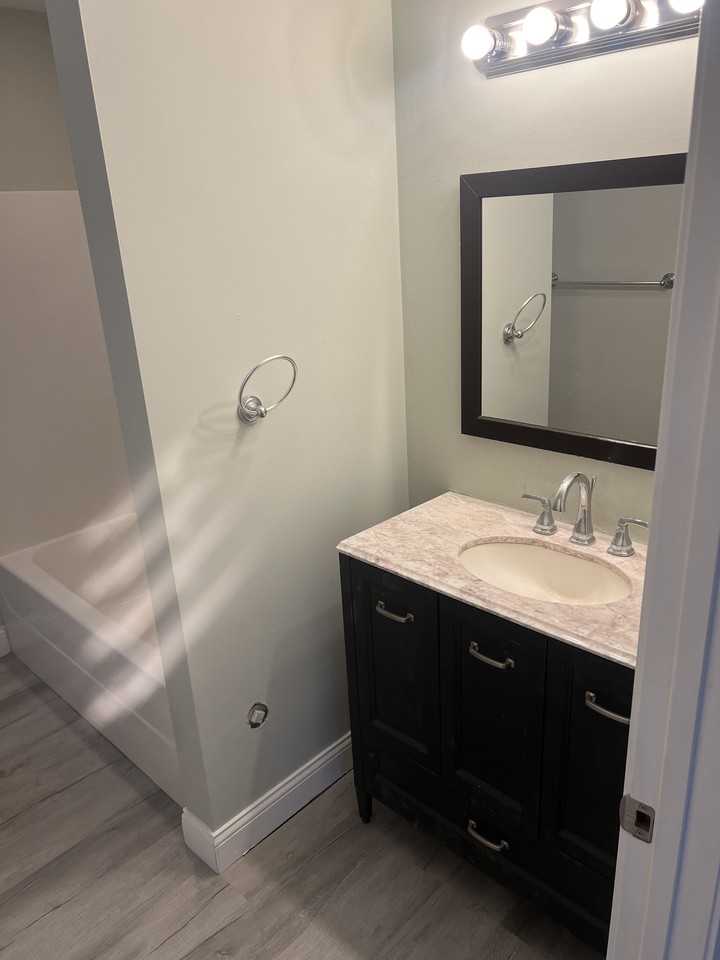 301 S Main St - Photo 3 of 8