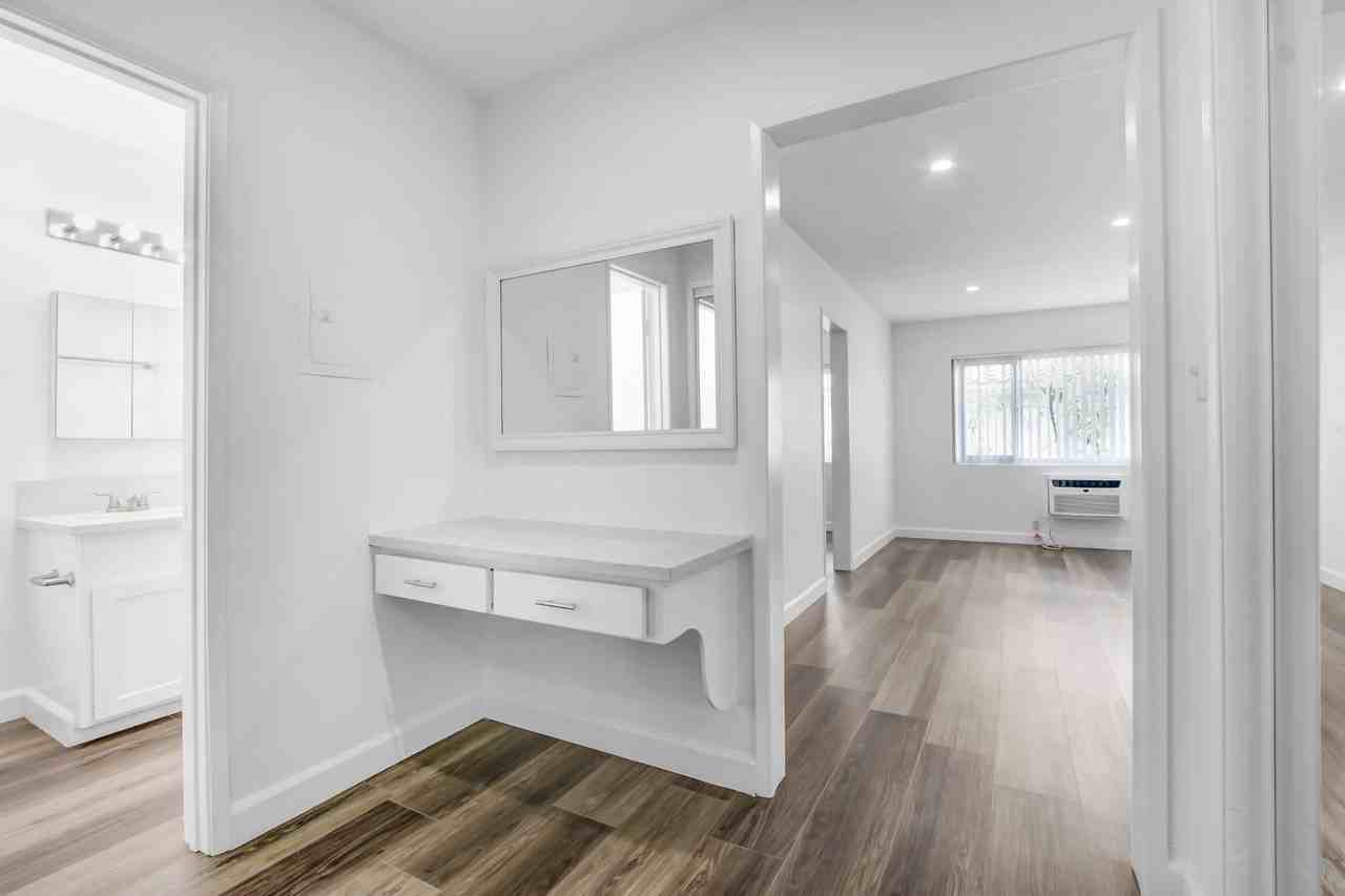 Country Club Apartments - Photo 5 of 57