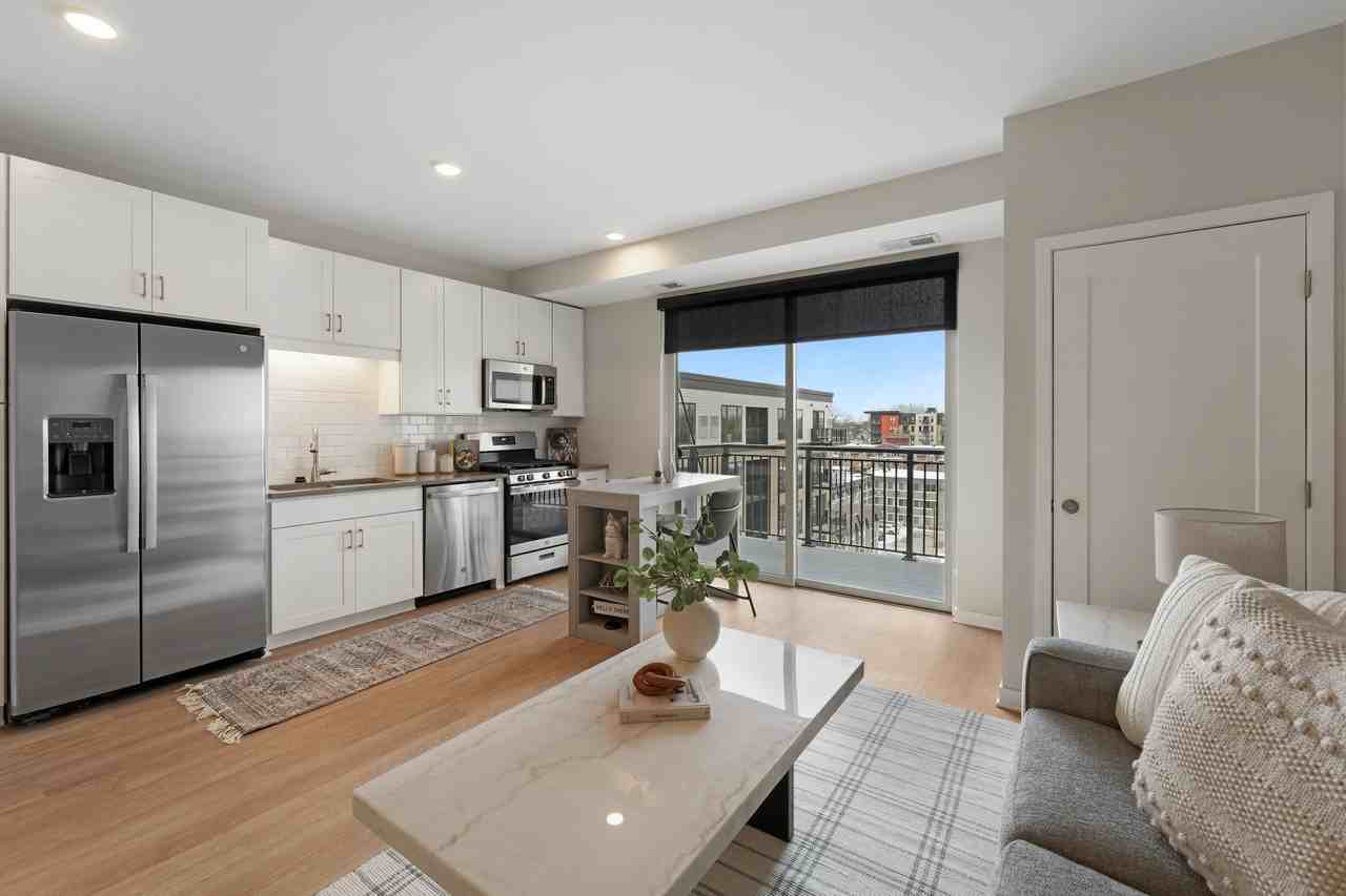 The Gateway at West Lake Quarter - Photo 2 of 50