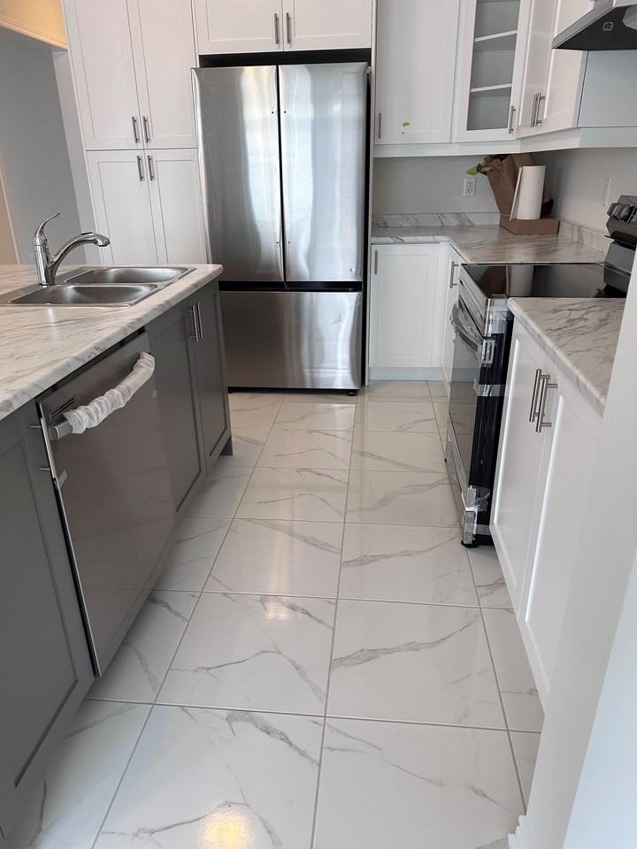 207 Terry Fox Drive - Photo 3 of 19