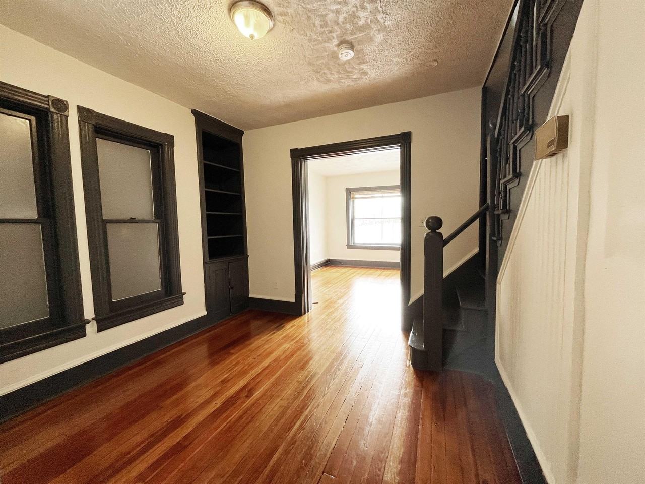 238 N Raleigh St - Photo 4 of 11