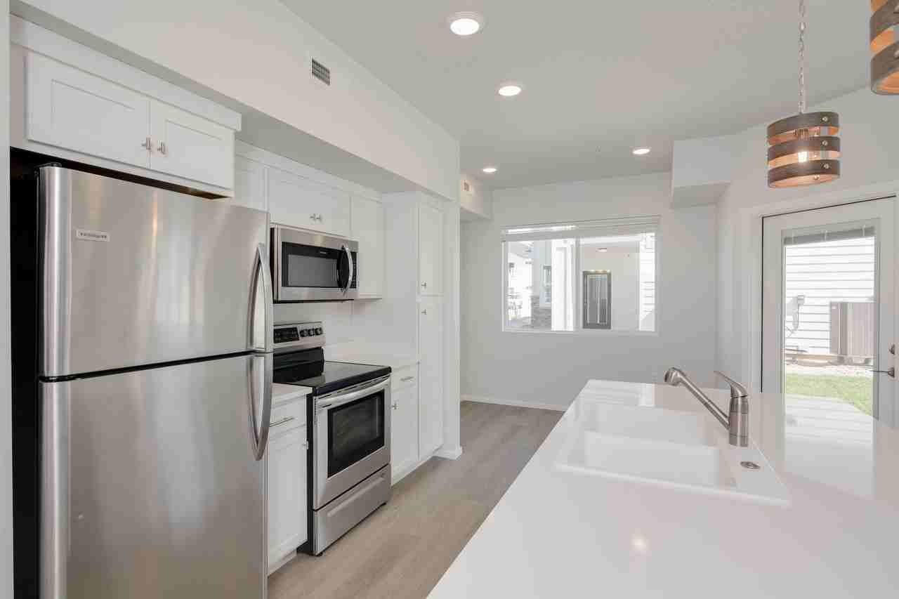 5213 Farnum Ln #102 - Photo 5 of 13