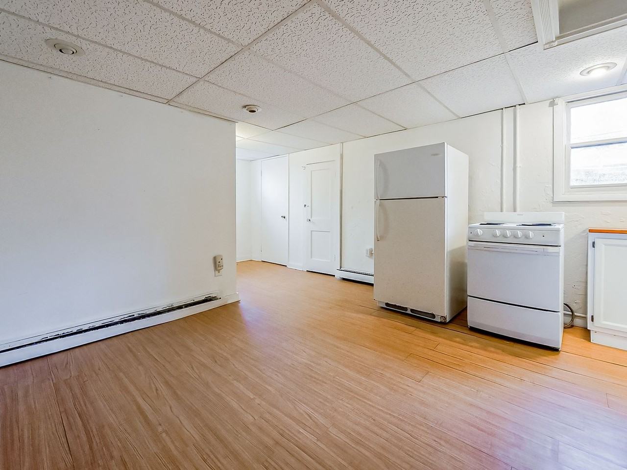 1809 Jackson Ave #1 - Photo 4 of 9