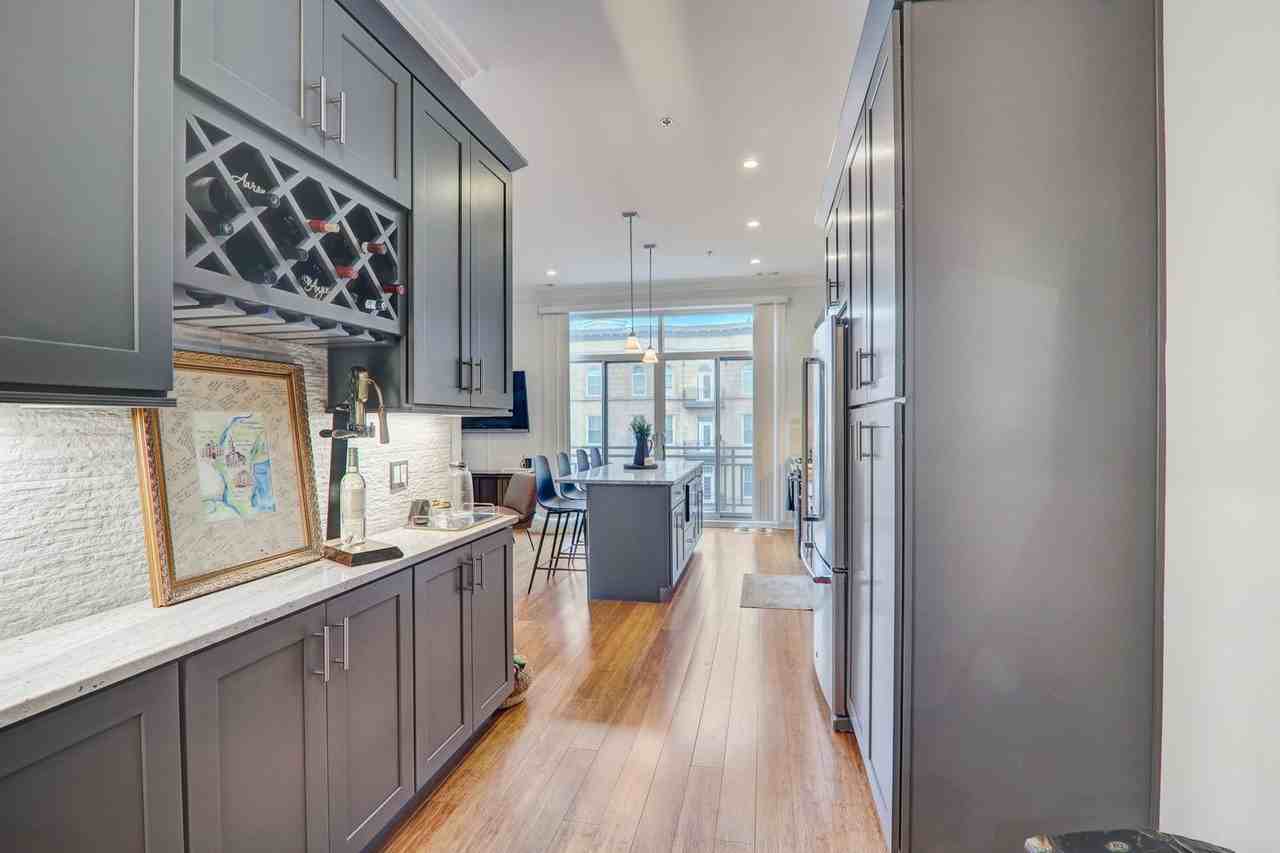 33 South Ashland LLC - Photo 5 of 50