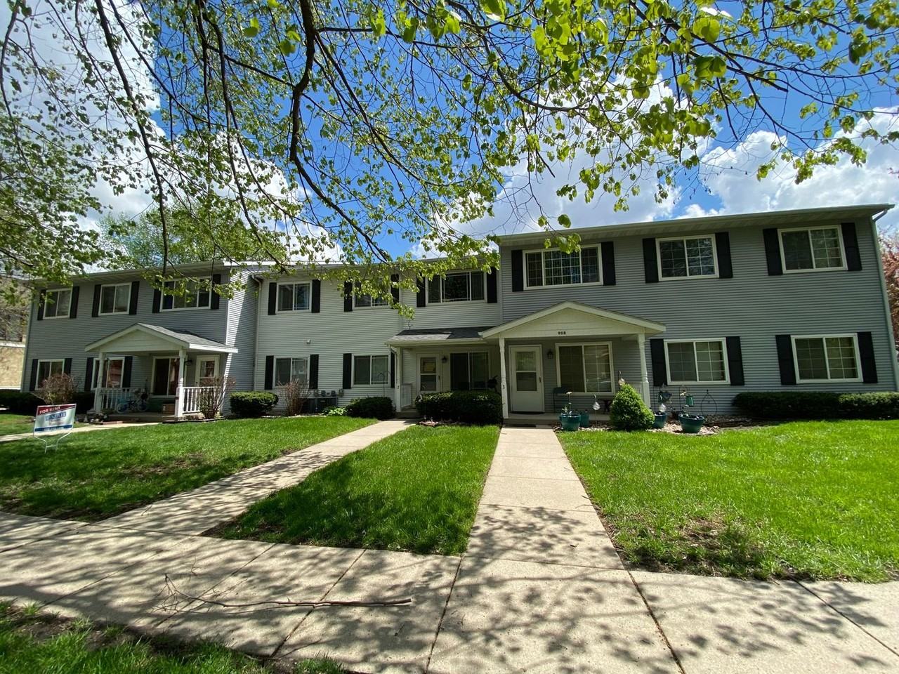 908 Douglas - Photo 7 of 13