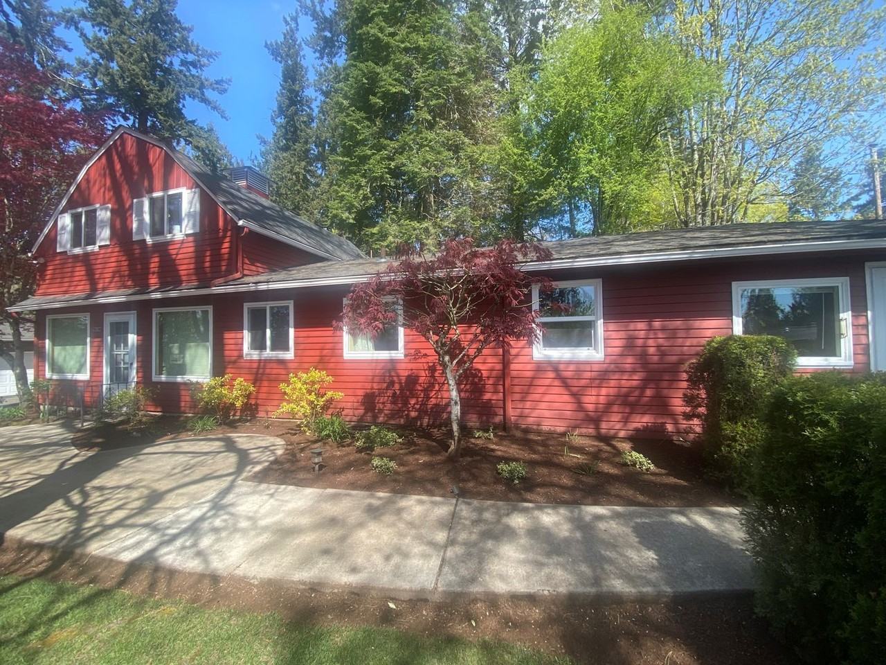 7235 Southwest Canyon Drive - Photo 2 of 14