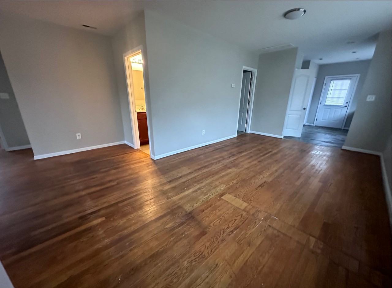 Three Bedroom Condo - Photo 5 of 9