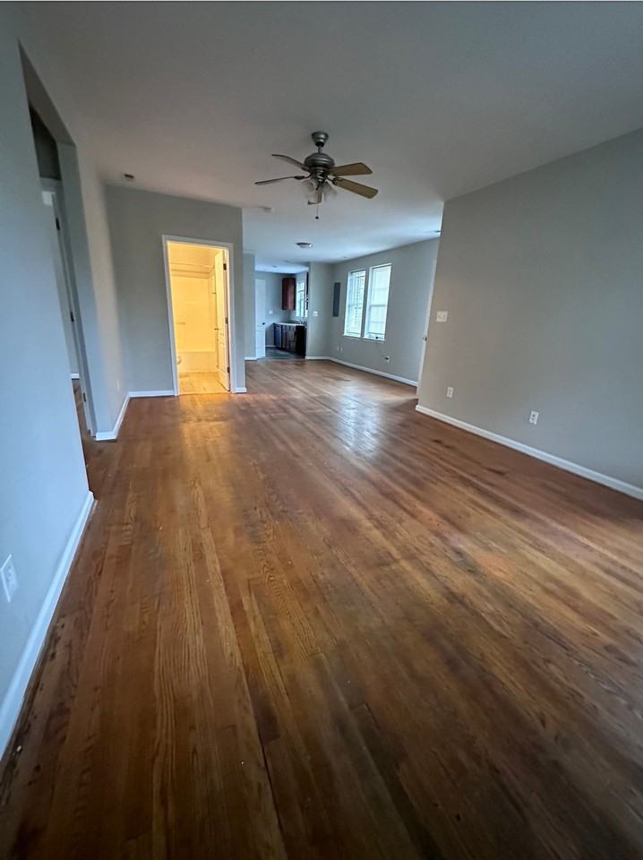 Three Bedroom Condo - Photo 7 of 9