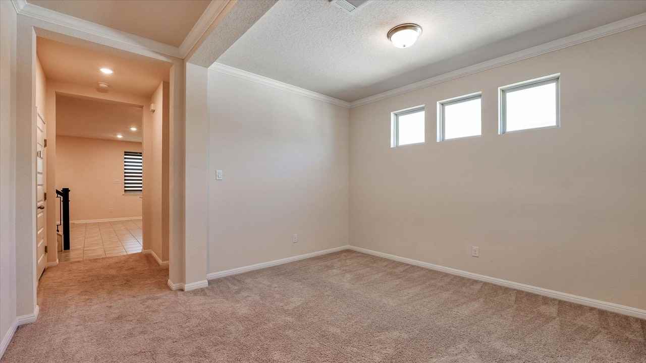 2514 Castello Way - Photo 5 of 41