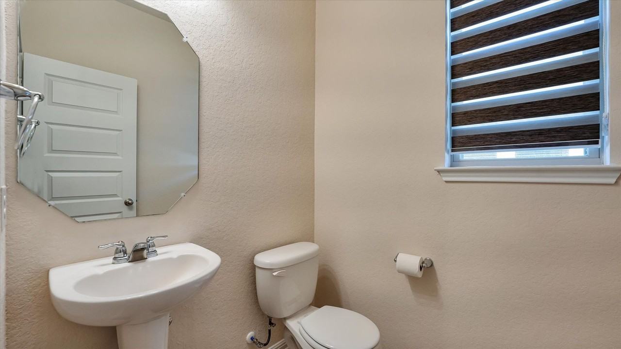 2514 Castello Way - Photo 7 of 41