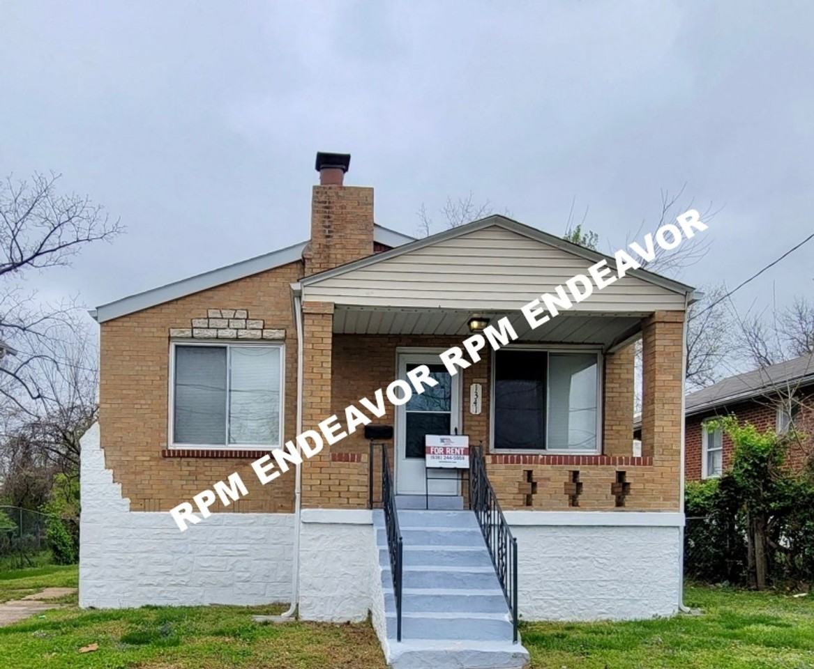 1341 Kingsland Ave, Pagedale, MO 63133 4 Bedroom House for 1,275/month