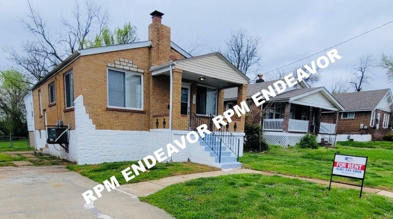 1341 Kingsland Ave - Photo 2 of 21