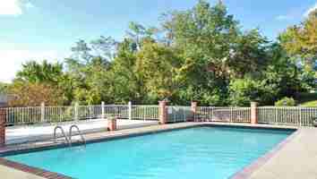 featured image of 5326 Lees Crossing Dr