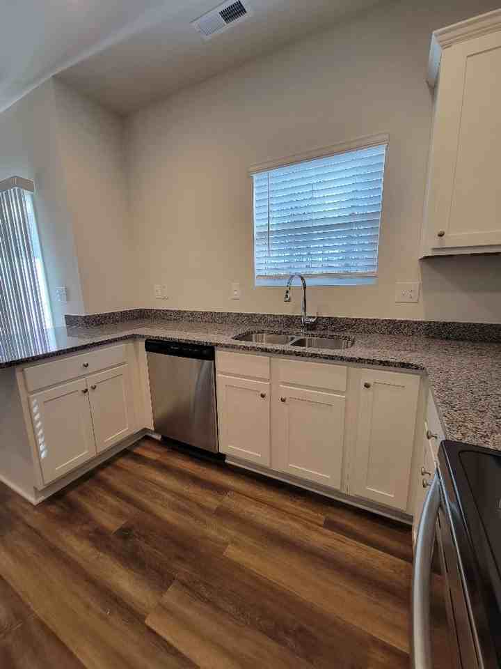6941 Calton Ln - Photo 3 of 25