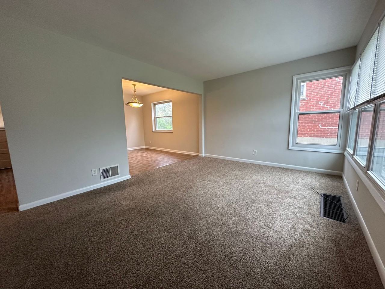 3615 Edgebrook Dr - Photo 3 of 22