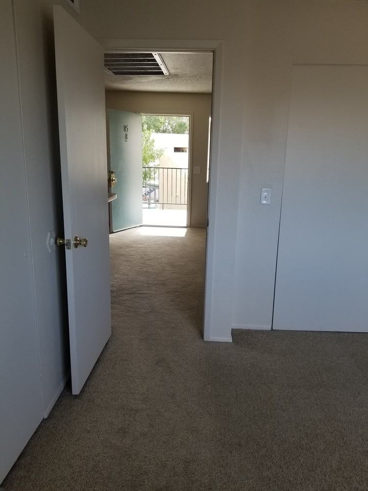 12740 - Photo 4 of 6