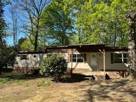 featured image of 115 E Kytle St