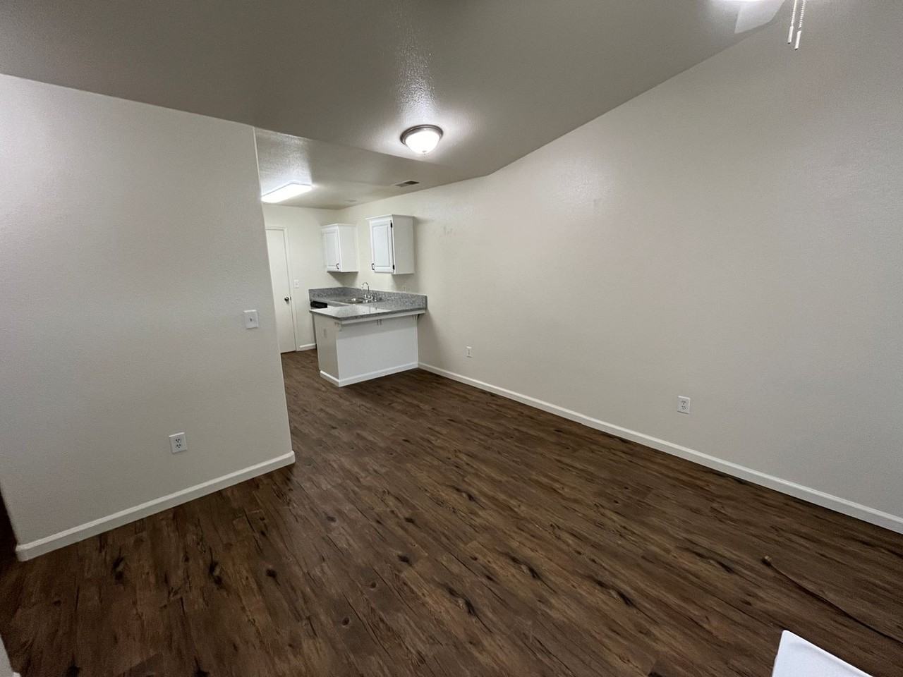 1906 - Photo 3 of 20