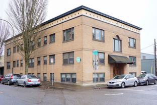 1634 Ne 41st Ave #4 - Photo 1 of 1