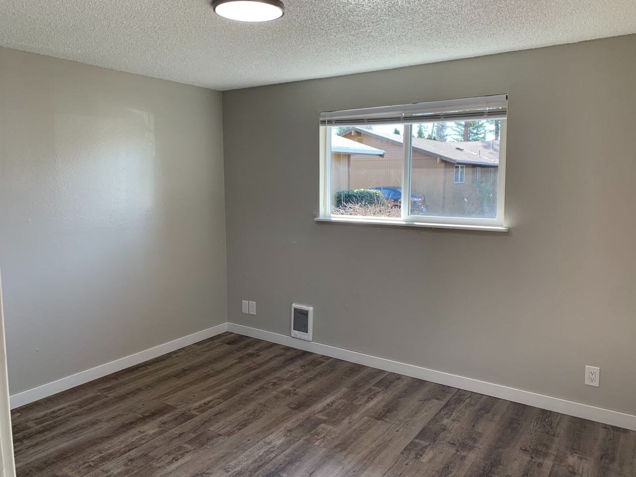 Orleans Street Apartments - Photo 6 of 13