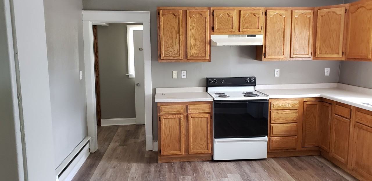 317 N 4th Avenue - Photo 2 of 5