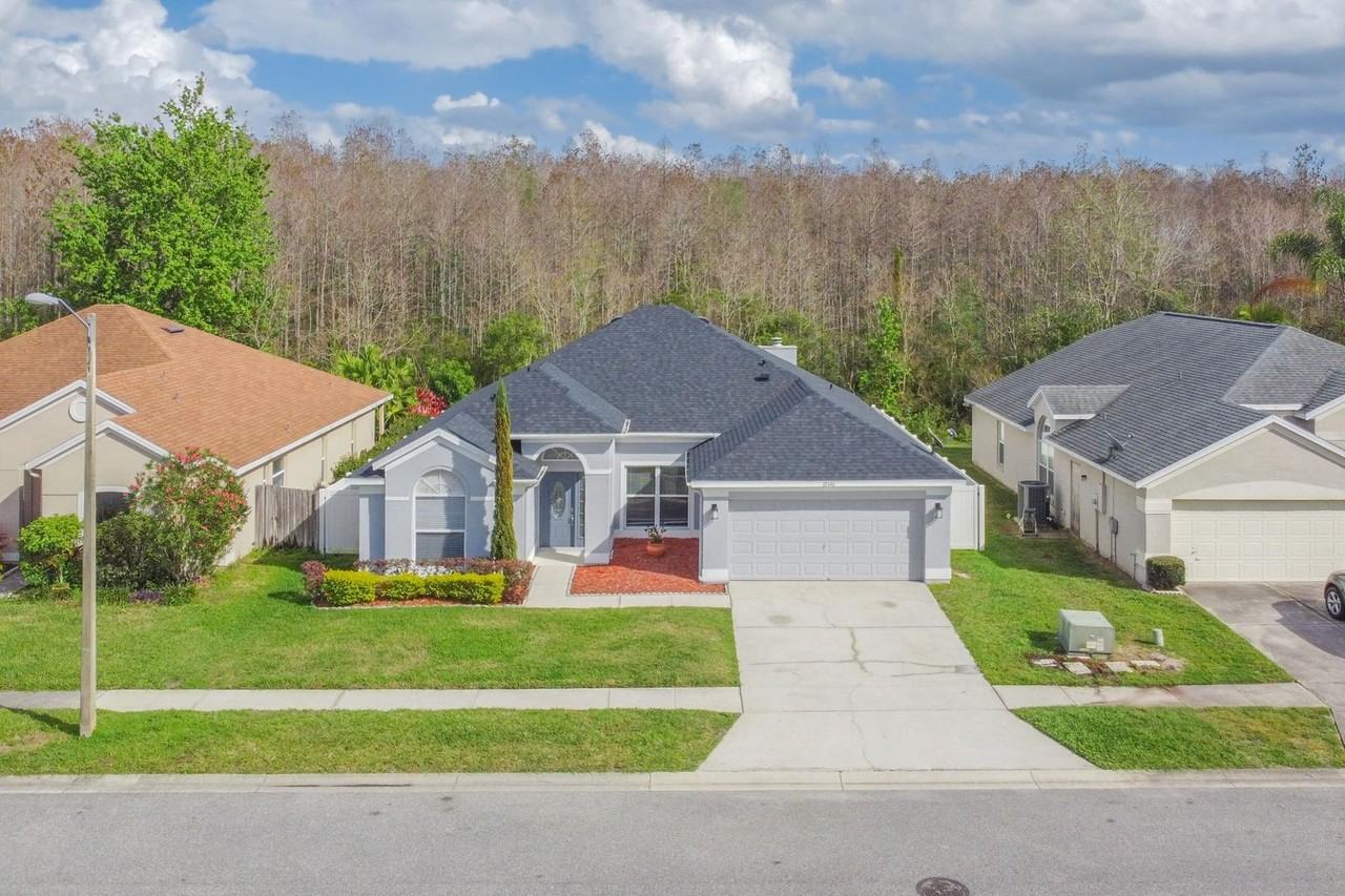 12446 Bohannon Blvd - Photo 3 of 39