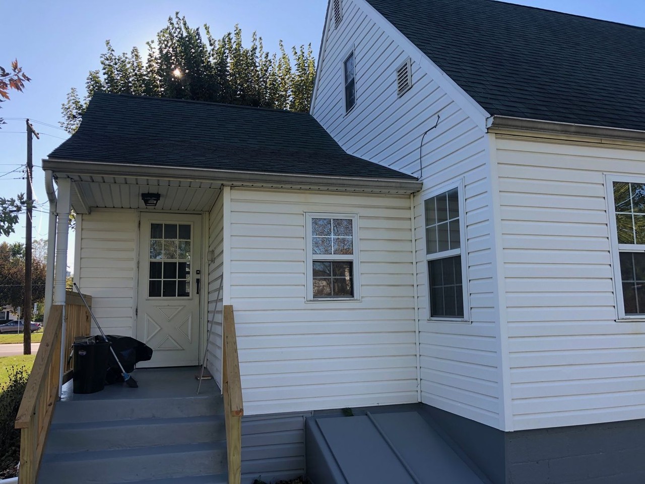 12909 Salem Ave - Photo 2 of 11