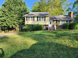 featured image of 204 Williamsburg Dr