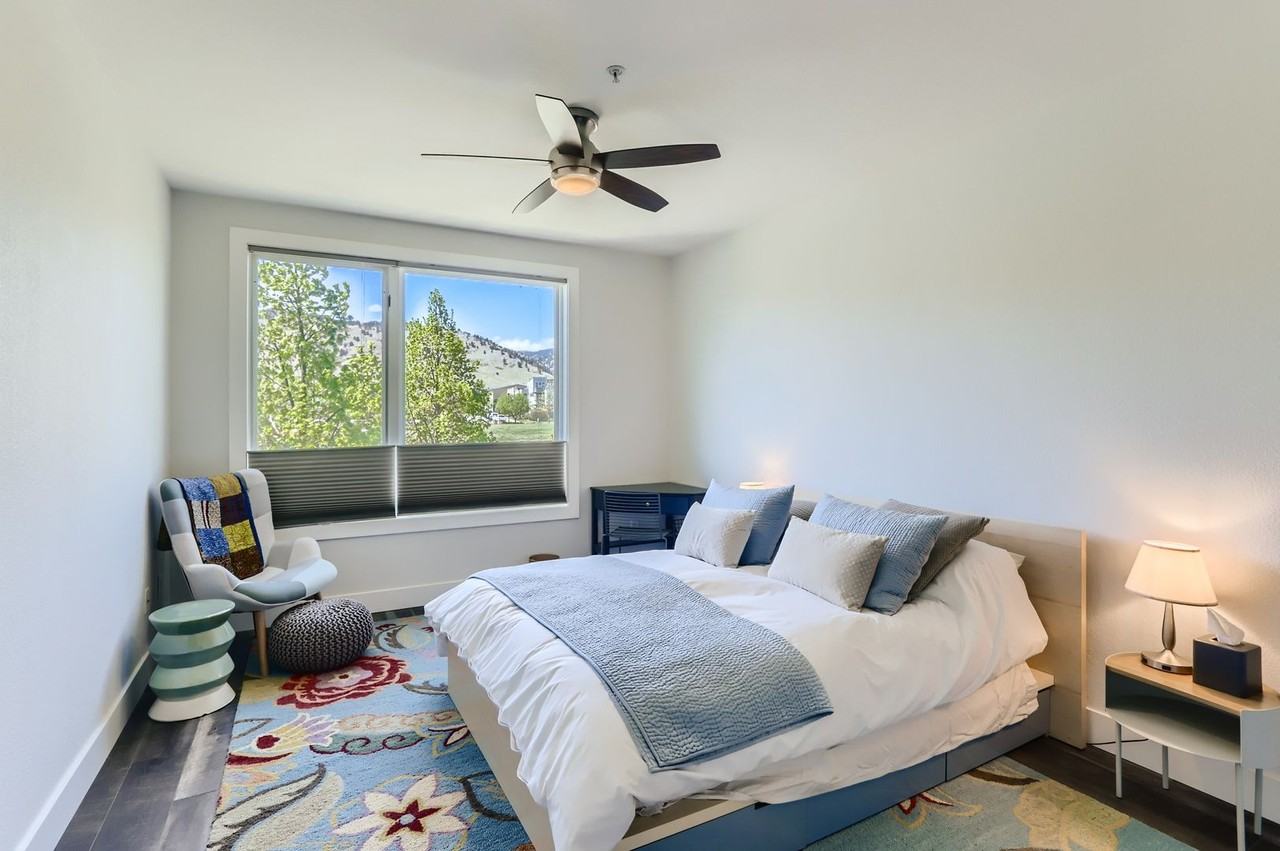 4650 Holiday Dr #203 - Photo 2 of 26