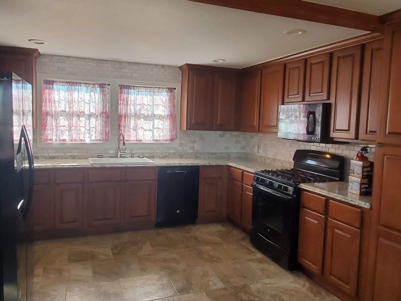 218 Browns Beach Rd - Photo 3 of 14