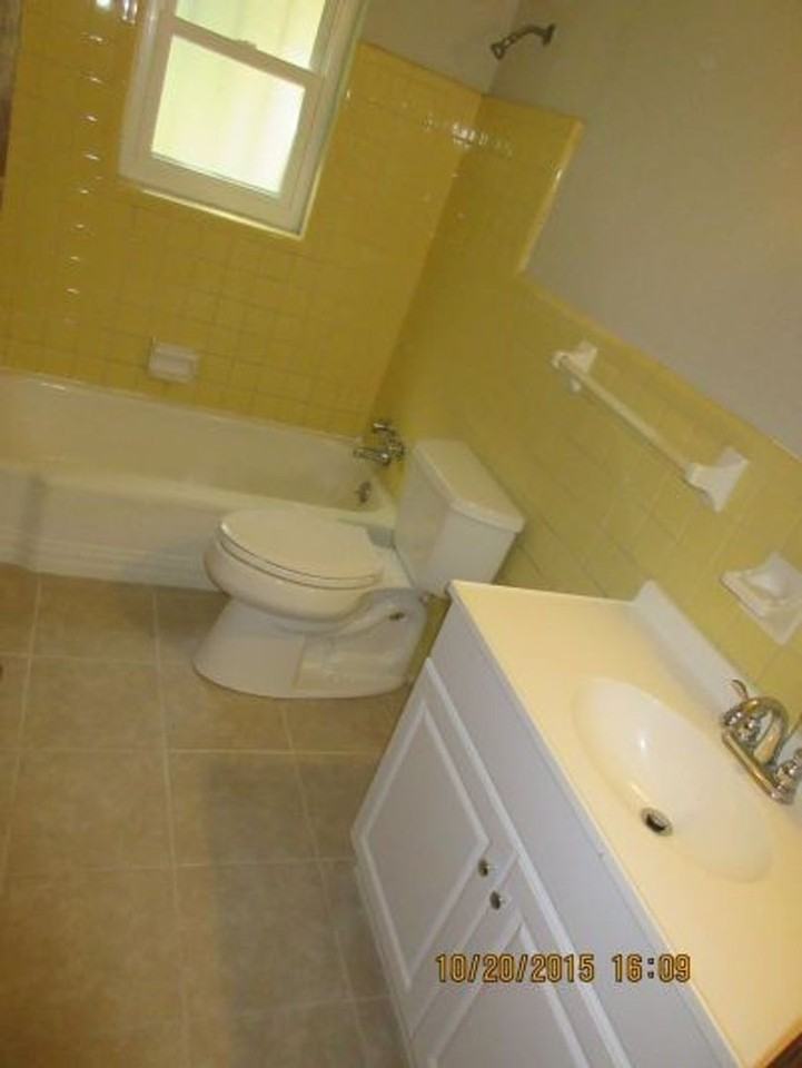 832 Arkansas St - Photo 5 of 9