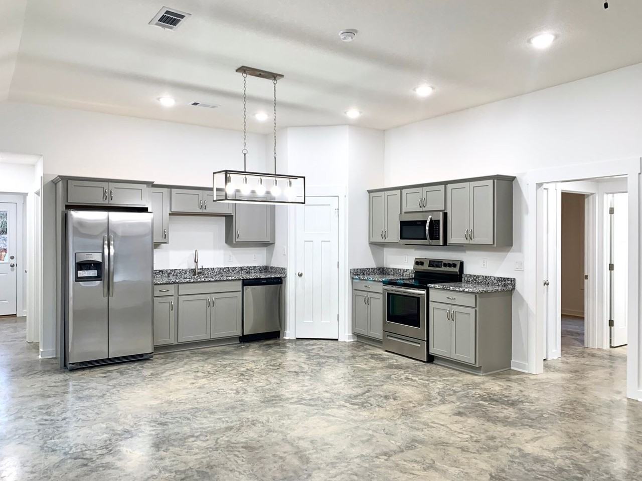 260 Wolf Den Ln - Photo 3 of 15