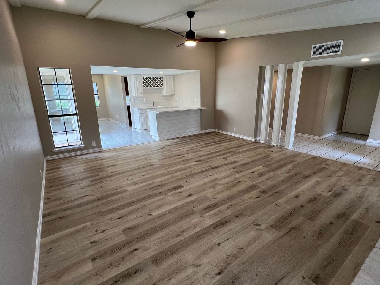 6700 Forestview Dr - Photo 7 of 26
