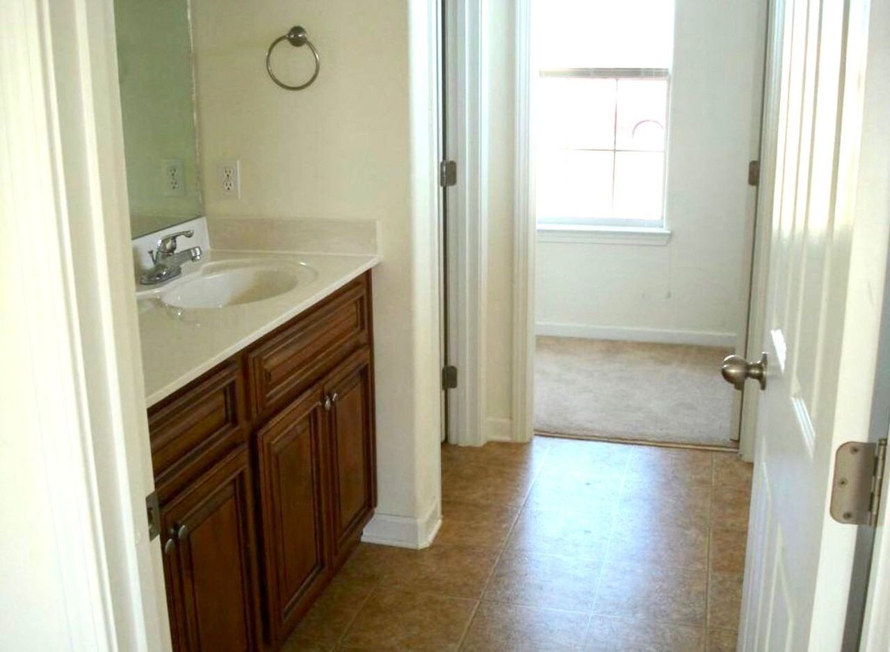 129 Earle Taylor Ln - Photo 6 of 9