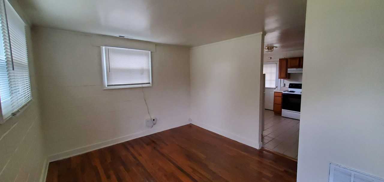 1922 Perkins St - Photo 2 of 7