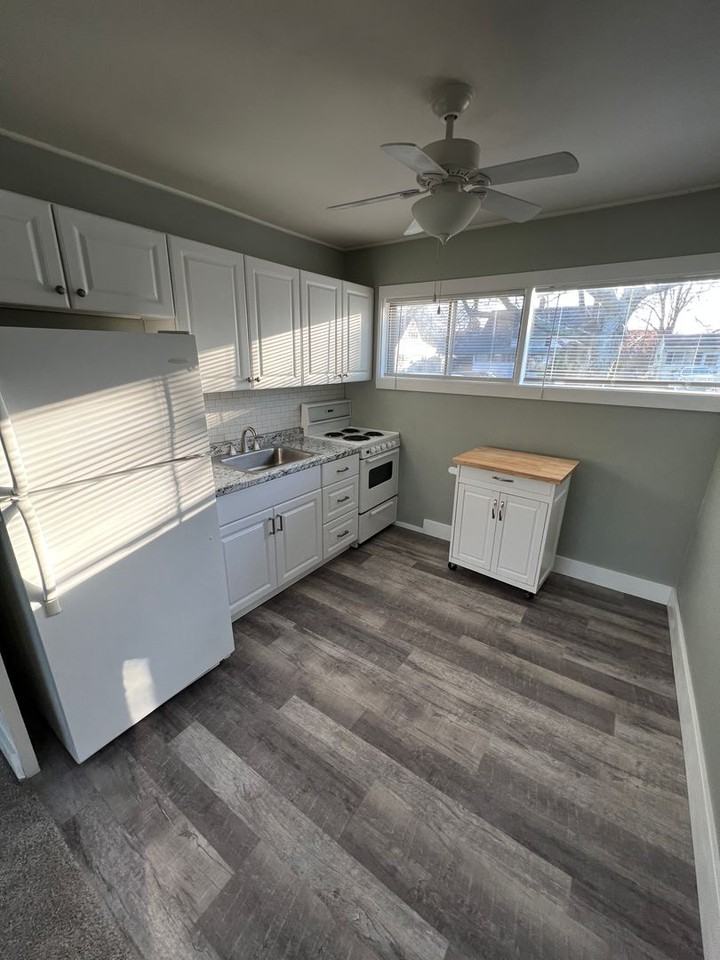 15 Catalpa Ln - Photo 3 of 11