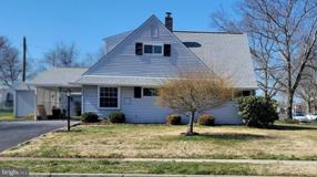 15 Catalpa Ln - Photo 1 of 1