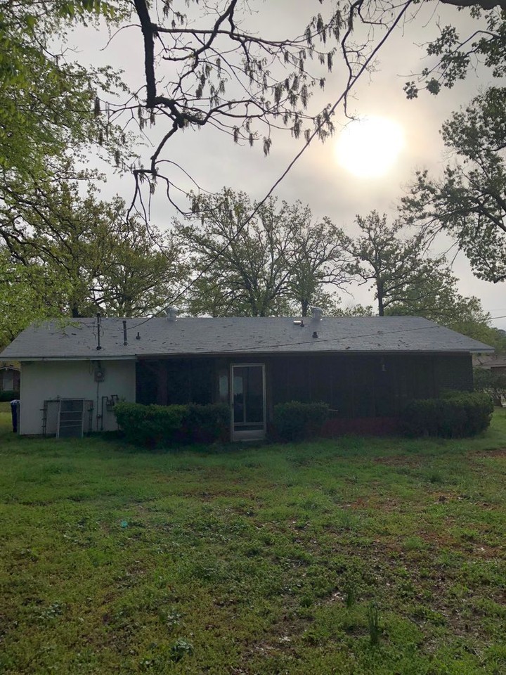 9482 Poinsetta Dr - Photo 4 of 19