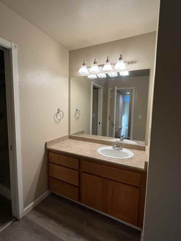 310 Live Oak Loop - Photo 2 of 18