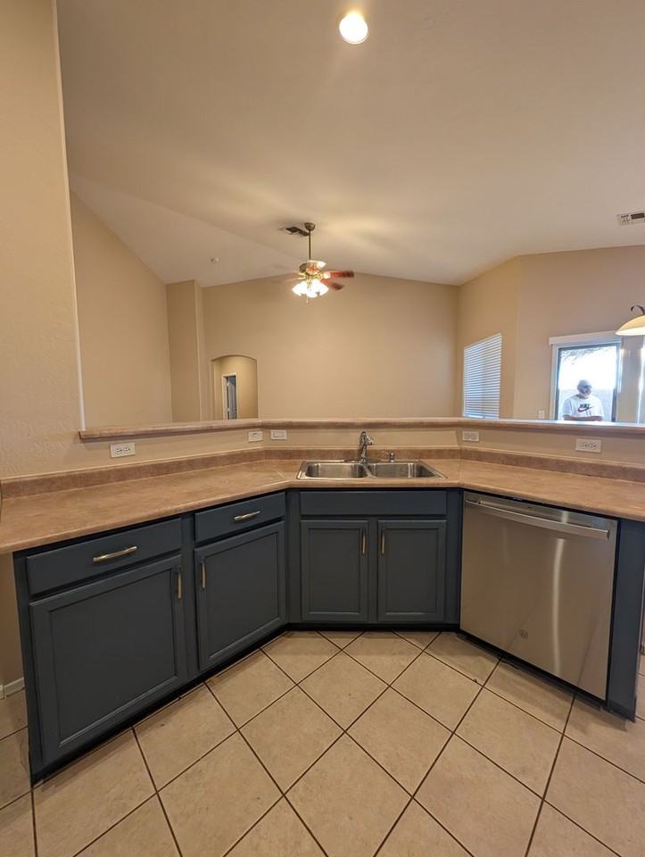 6216 S Opal Dr - Photo 2 of 21