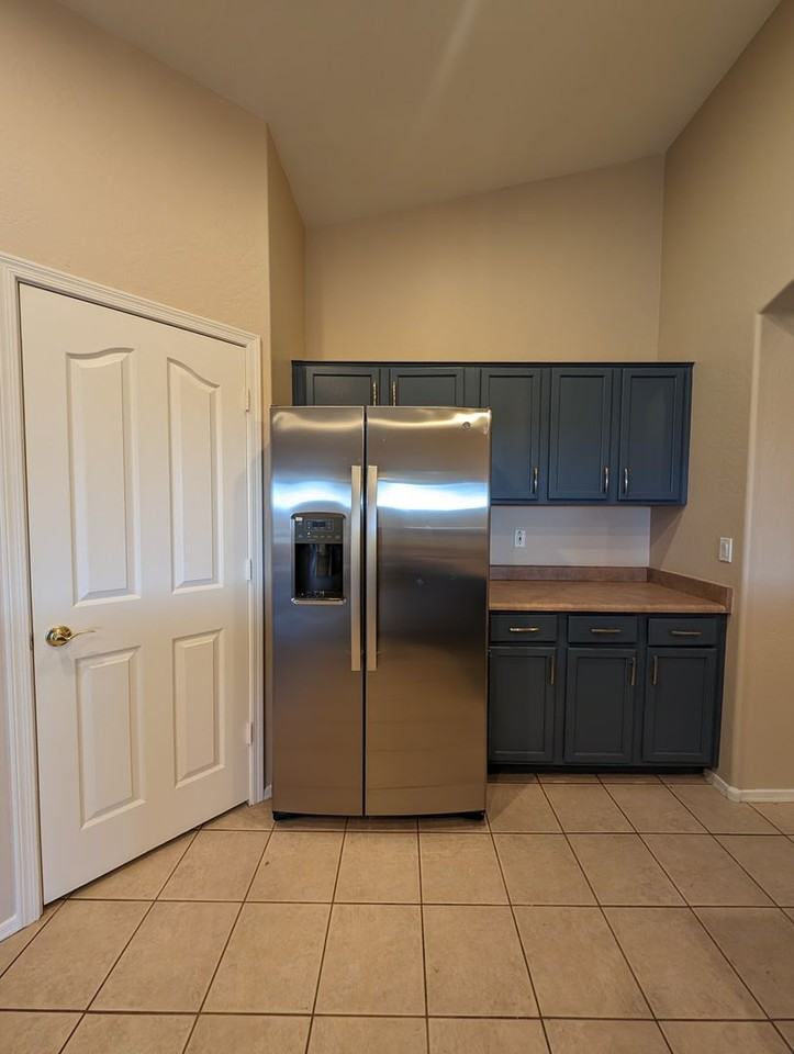 6216 S Opal Dr - Photo 3 of 21