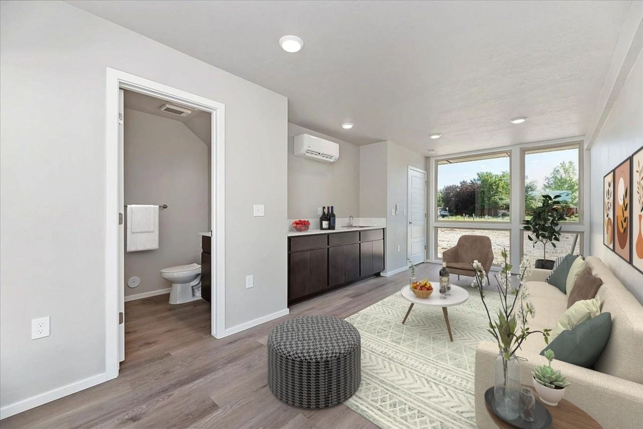 Riverscape Townhomes - Photo 3 of 14