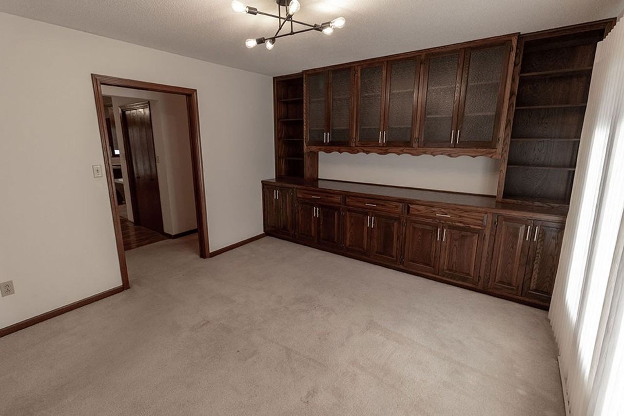 401 Cedar Ln - Photo 7 of 41