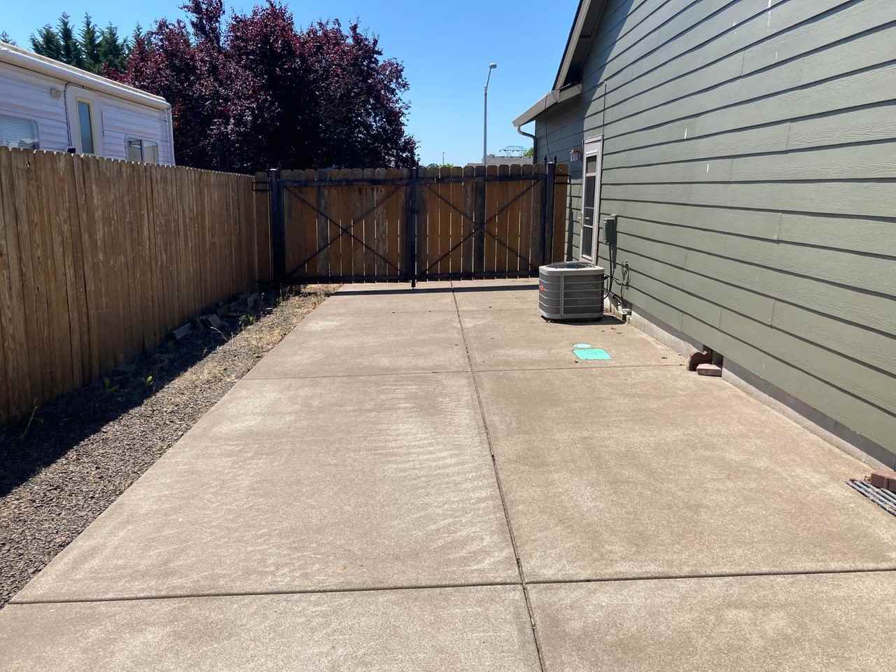 6223 Megan St Ne - Photo 7 of 8