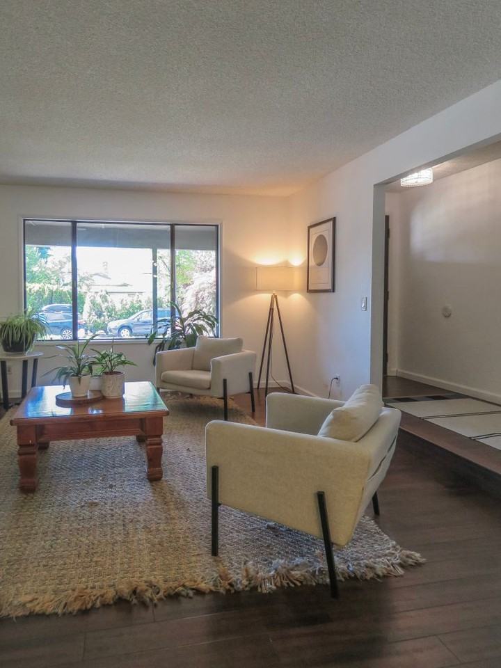 7063 Sw Algonkin St - Photo 6 of 33