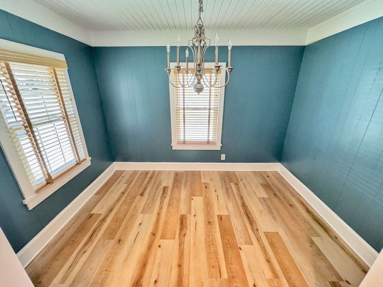 229 Aviation Rd Se - Photo 5 of 19