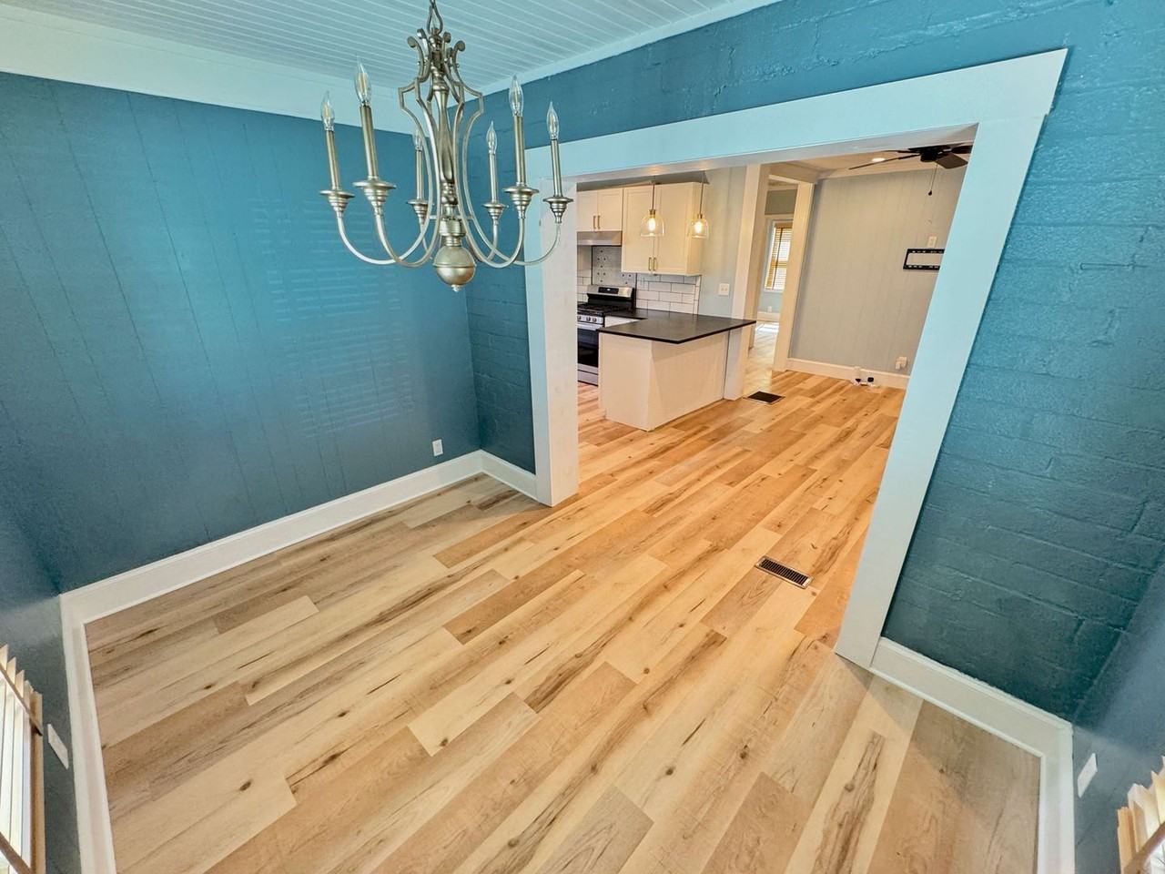 229 Aviation Rd Se - Photo 6 of 19